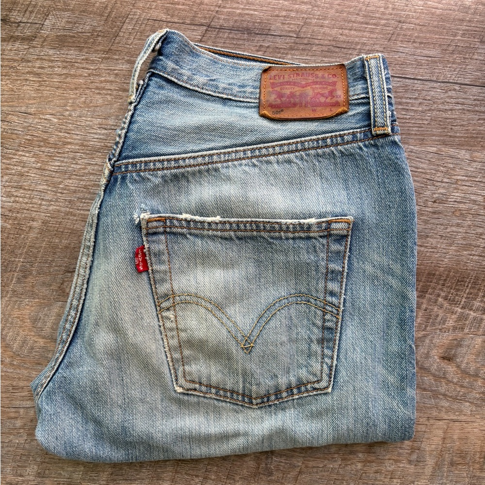 Levi’s 501 women’s jeans 26 x 32